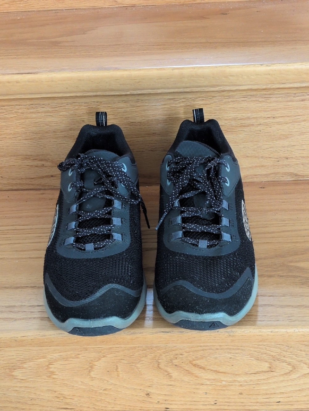 Keen Black and Gray Women Trail Sneakers
